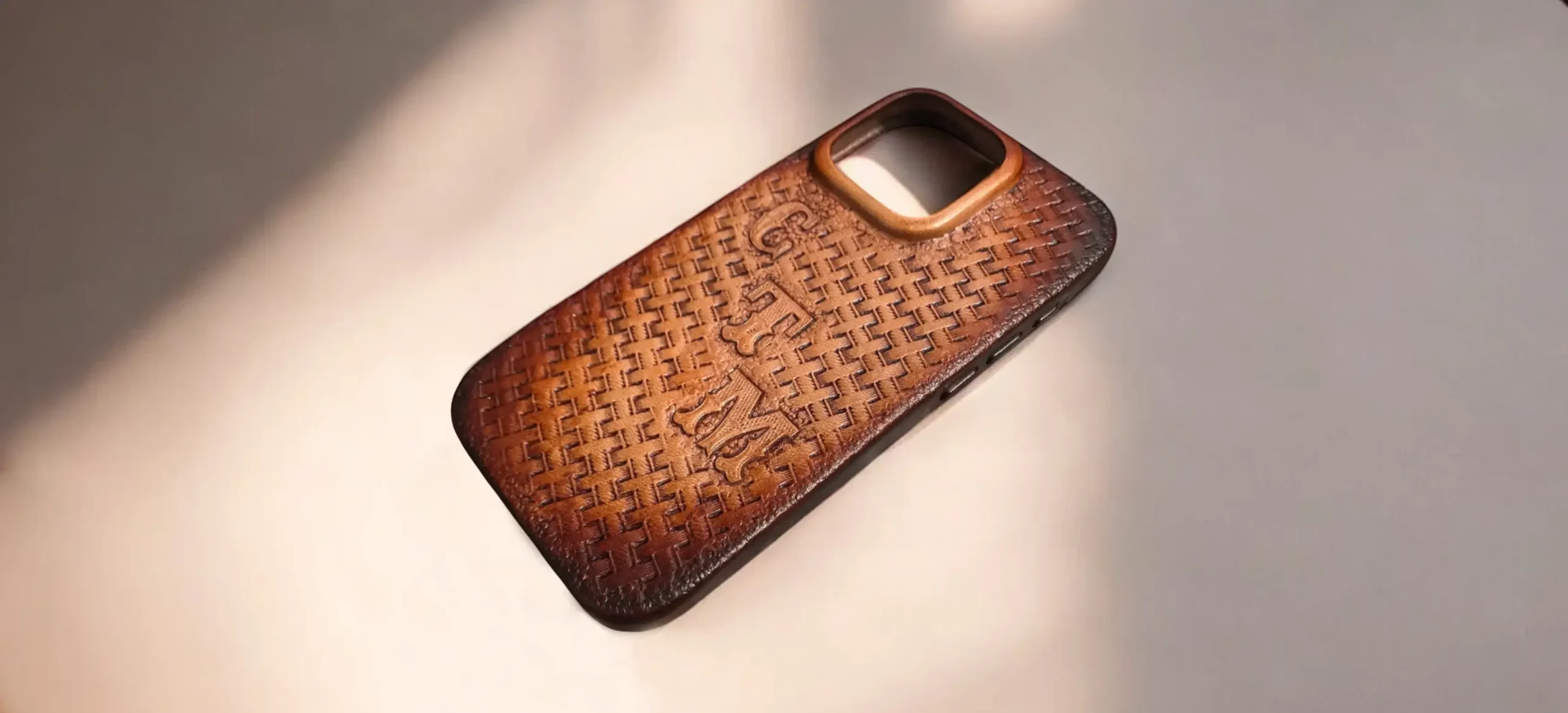 Handcrafted iPhone Leather Case carving – Carved & Hand-Painted Art